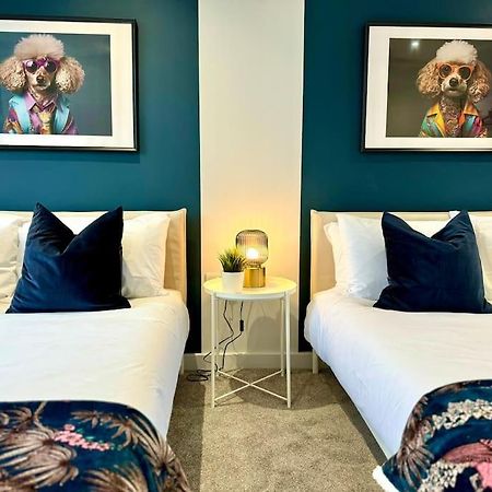 Bournemouth Getaway: 3Br Apartment Near Beach מראה חיצוני תמונה