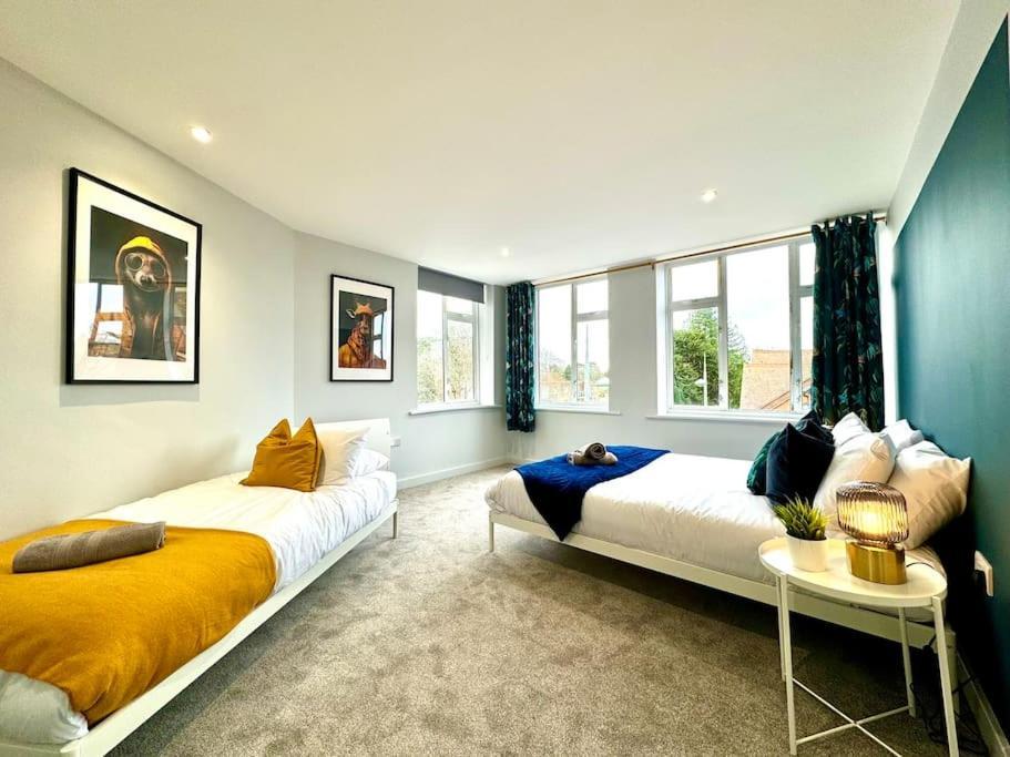 Bournemouth Getaway: 3Br Apartment Near Beach מראה חיצוני תמונה