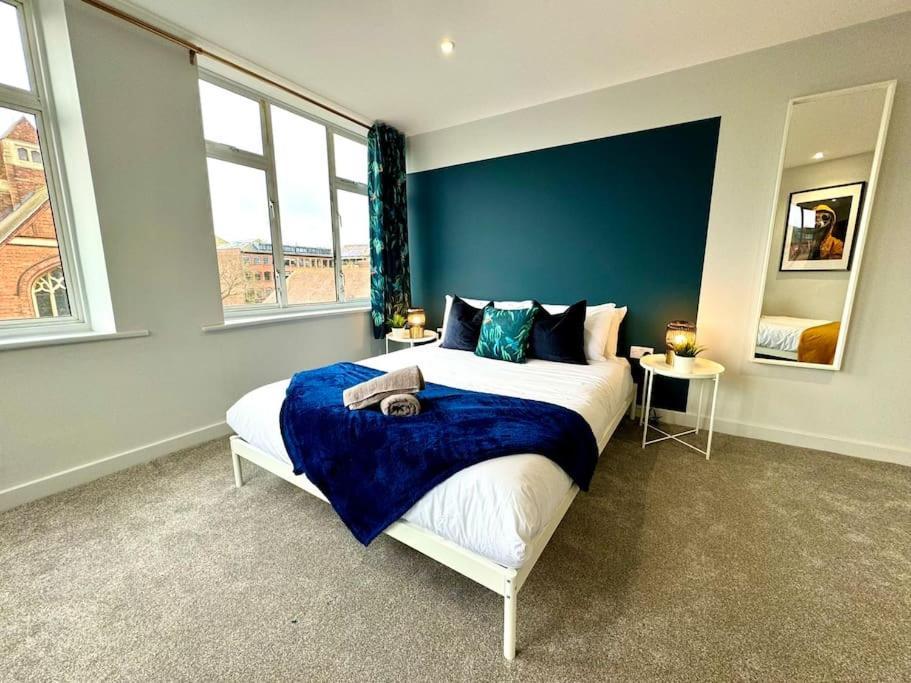 Bournemouth Getaway: 3Br Apartment Near Beach מראה חיצוני תמונה